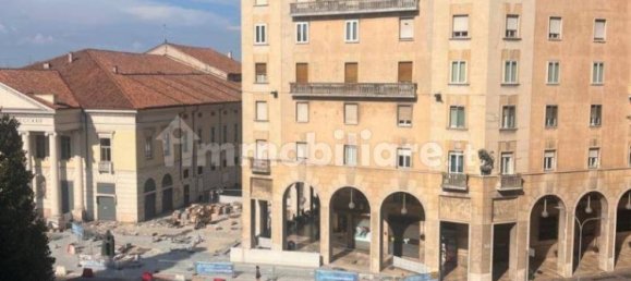 3 chambres Appartement à Mantua, Italy No. 375907 16