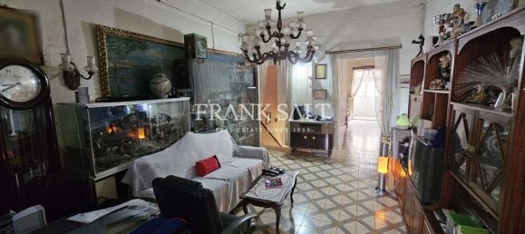 Maisonette de 2 dormitorios en Hamrun, Malta No. 1980 4