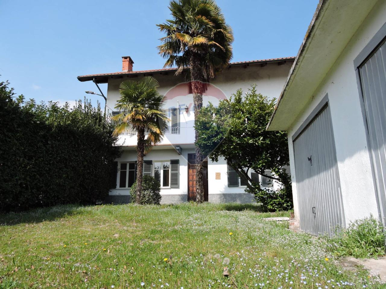 7 rooms Villa in Villar Dora, Italy No. 12800