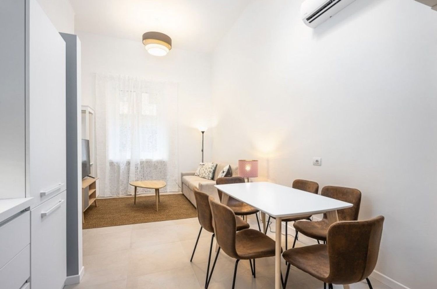 2-Zimmer Wohnung in Milan, Italy, Nr. 244704