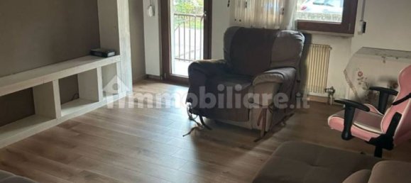 3 bedrooms Apartment in Carbonera, Italy No. 195129 4