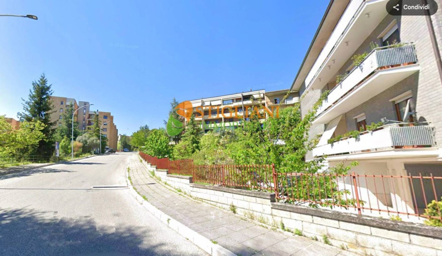 Квартира с 3 спальнями в Кампобассо, Италия № 279338