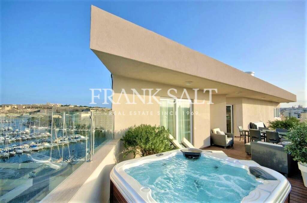 Квартира с 3 спальнями в Та-Шбиш, Мальта № 4943