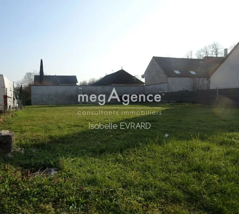 Terrain à Pont-sur-Seine, France 706m² No. 83721