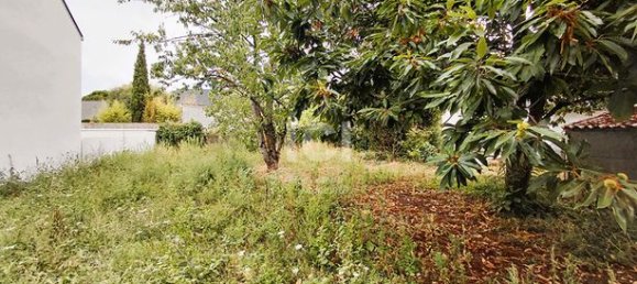 426m² Land in Sainte-Luce-sur-Loire, France No. 284478 2