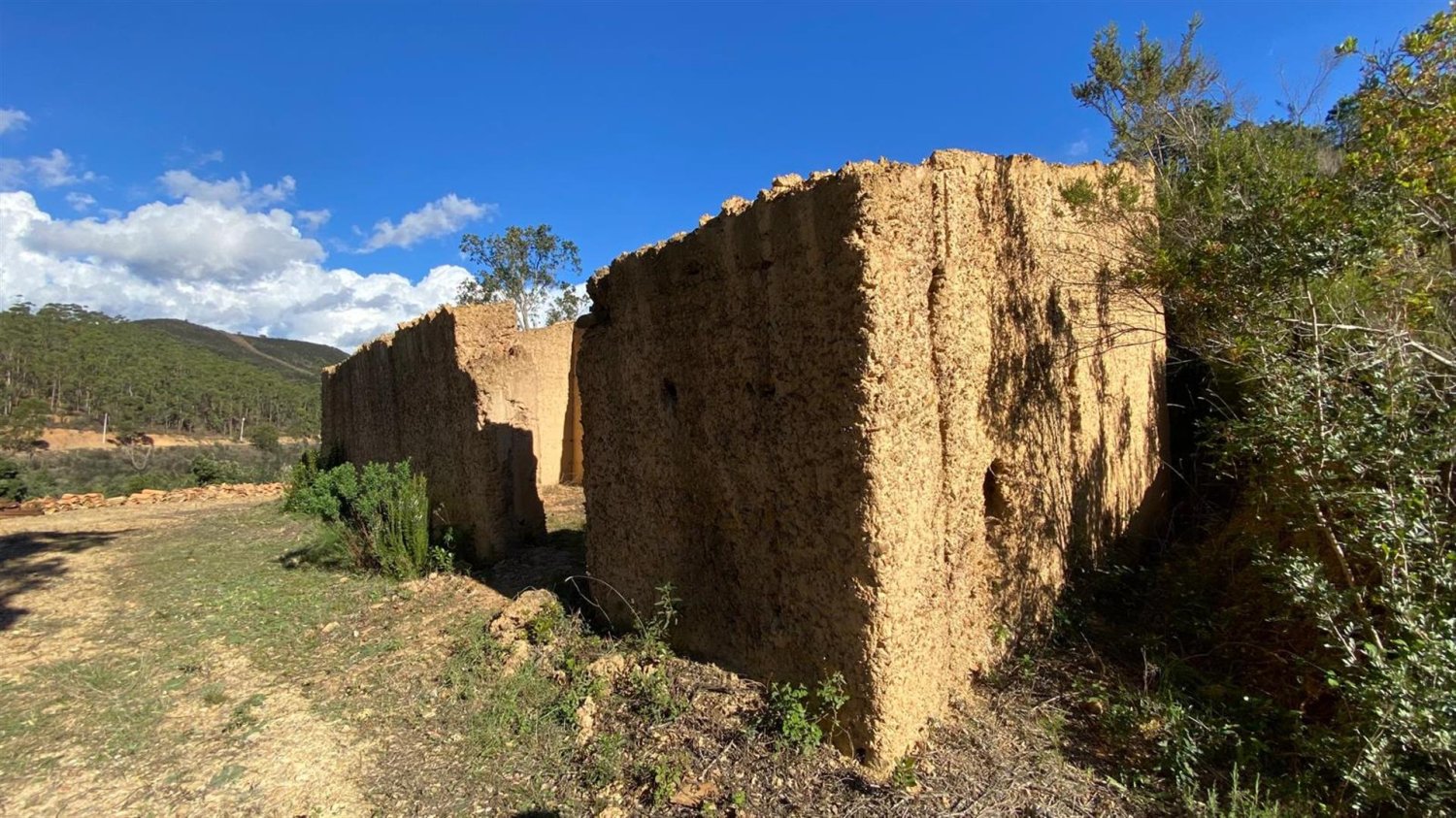 555m² Land in Aljezur, Portugal No. 240970