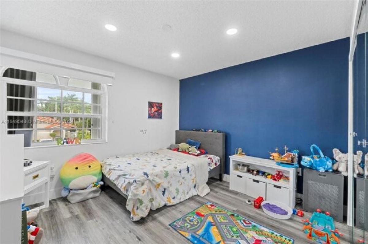 4 bedrooms House in Miami, USA No. 296679