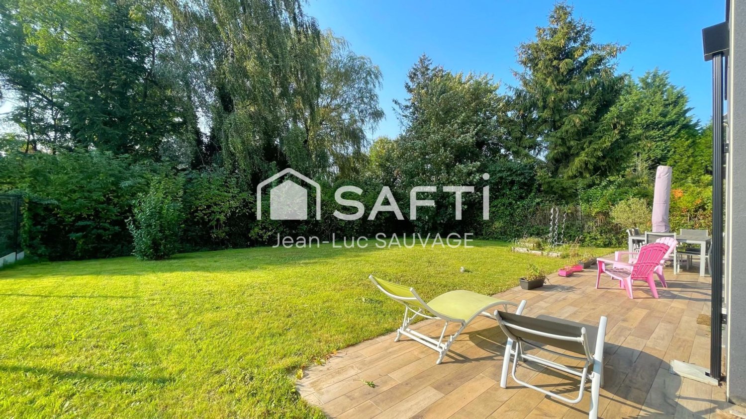 3 bedrooms House in Provin, France No. 230972