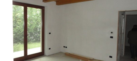 2 rooms Apartment in Entracque, Italy No. 51918 3