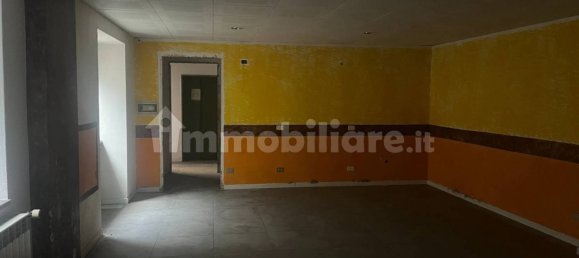 Gewerbliche Immobilie in Desio, Italy 208m², Nr. 302183 9