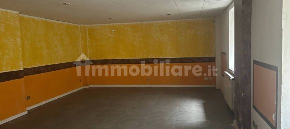 Gewerbliche Immobilie in Desio, Italy 208m², Nr. 302183 8
