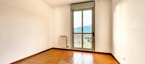 3-salle Appartement à Borgosesia, Italy No. 234380 7