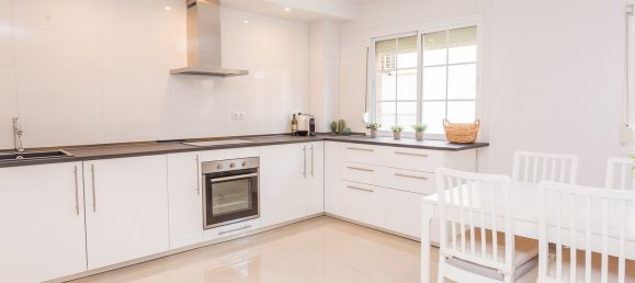 Apartamento de 3 dormitorios en Fuengirola, Spain No. 155057 2