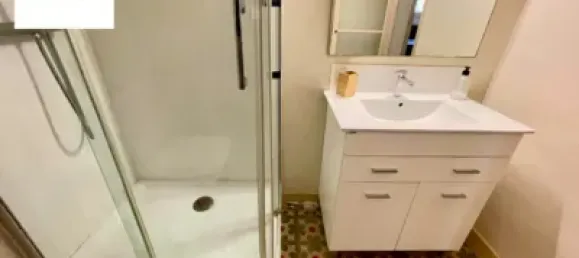 2 bedrooms Apartment in Ciutat Vella, Spain No. 114952 4