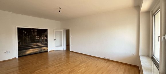 2 bedrooms Apartment in Dusseldorf, Germany No. 330277 3