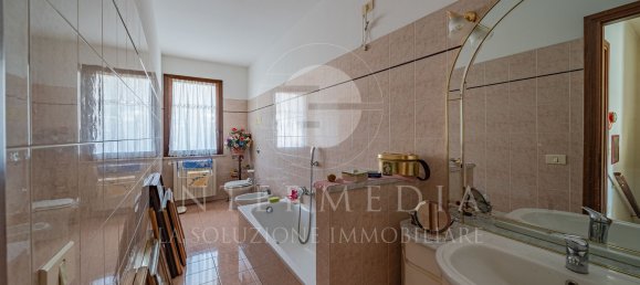 Casa de 4 habitaciónes en Brescia, Italy No. 234682 32