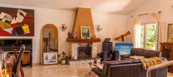 5 bedrooms Villa in Cadiz, Spain No. 188457 6