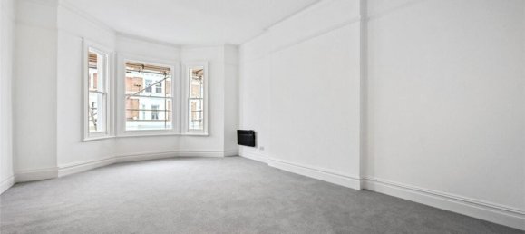 Studio in London, United Kingdom No. 3705 4