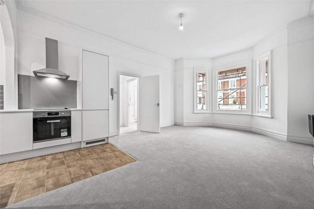 Studio in London, United Kingdom No. 3705