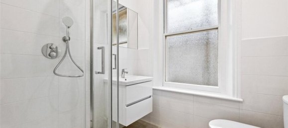 Studio in London, United Kingdom No. 3705 7