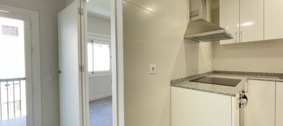 3 chambres Appartement à Barcelona, Spain No. 189952 4