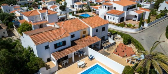 Villa de 4 dormitorios en Lagoa, Portugal No. 224802 7