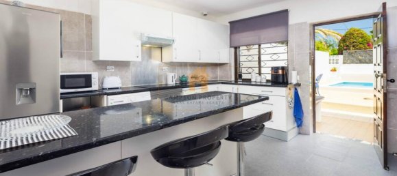 Villa de 4 dormitorios en Lagoa, Portugal No. 224802 2