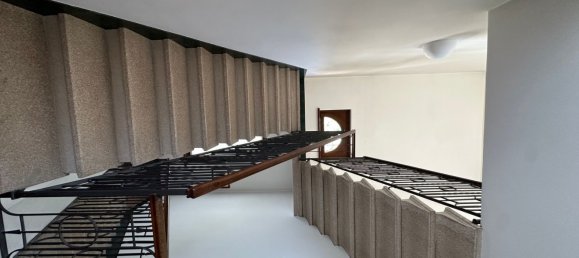 Пентхаус с 5 комнатами в Бергамо, Италия № 207622 25