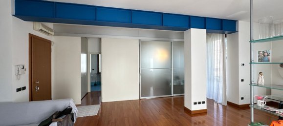 Пентхаус с 5 комнатами в Бергамо, Италия № 207622 17