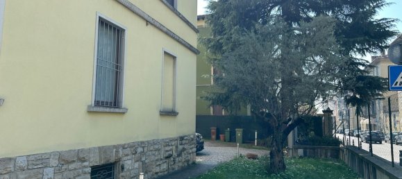 Пентхаус с 5 комнатами в Бергамо, Италия № 207622 9