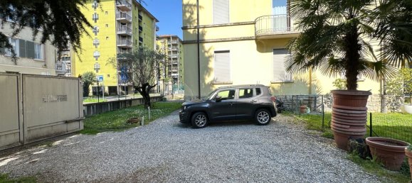 Пентхаус с 5 комнатами в Бергамо, Италия № 207622 42