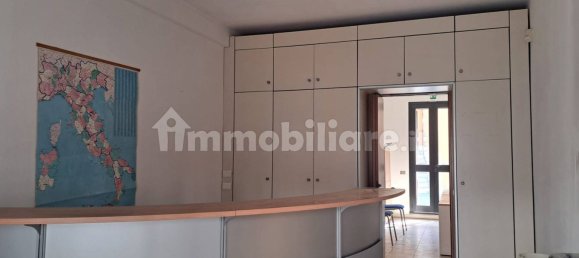5 rooms Commercial property in Monza, Italy No. 10905 4