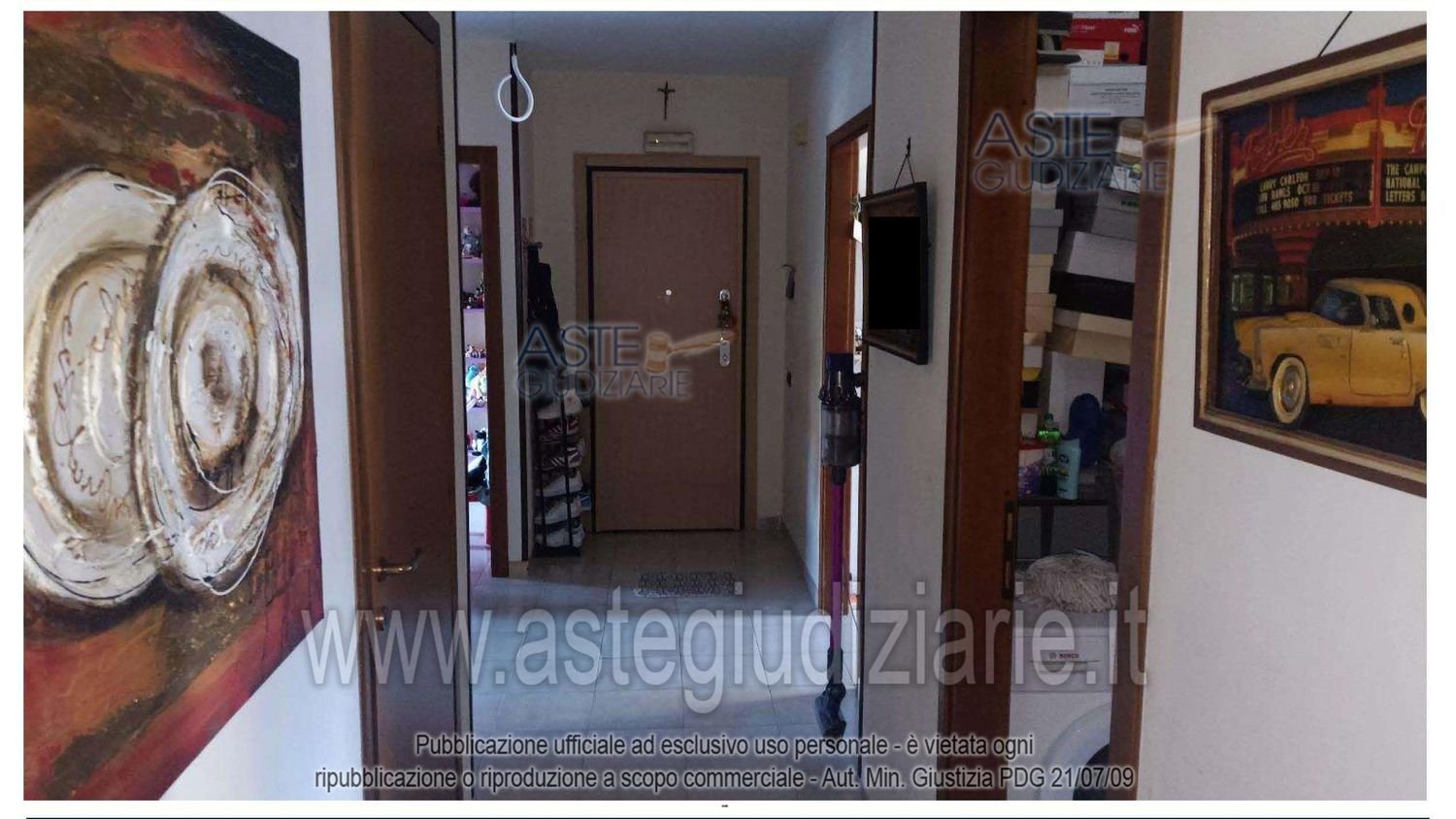 7 rooms Apartment in Taranto, Italy No. 30824