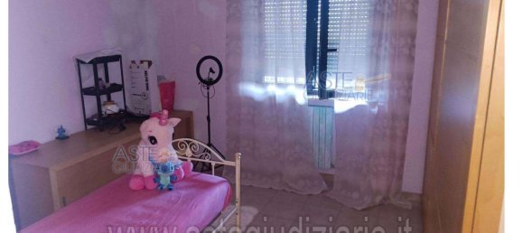 7 rooms Apartment in Taranto, Italy No. 30824 8