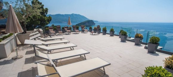 14 bedrooms Villa in Budva, Montenegro No. 220 5