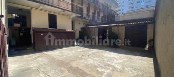 Apartamento de 1 dormitorio en Milan, Italy No. 270628 3