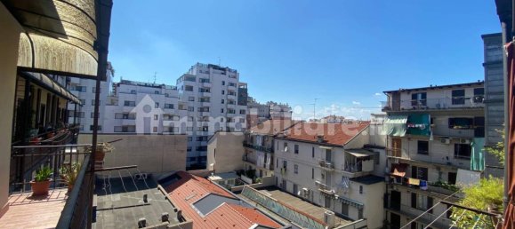 Apartamento de 1 dormitorio en Milan, Italy No. 270628 4