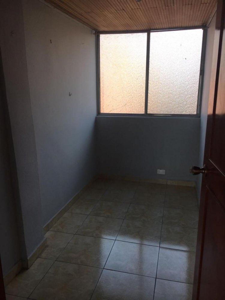 2 Schlafzimmer Haus in Bogota, Colombia, Nr. 14369