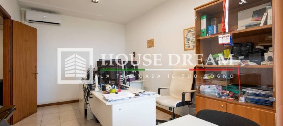 2 Schlafzimmer Wohnung in Rome, Italy, Nr. 323644 27
