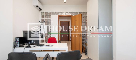 2 Schlafzimmer Wohnung in Rome, Italy, Nr. 323644 19