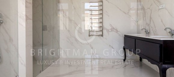 6 bedrooms Castles in Porto, Portugal No. 49010 31