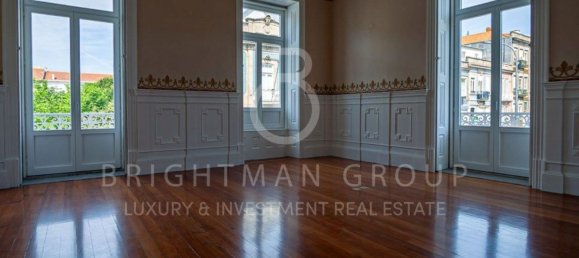 6 bedrooms Castles in Porto, Portugal No. 49010 26