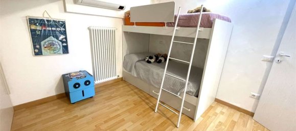 3 Schlafzimmer Wohnung in Senigallia, Italy, Nr. 350742 32