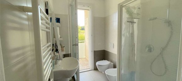 3 Schlafzimmer Wohnung in Senigallia, Italy, Nr. 350742 24