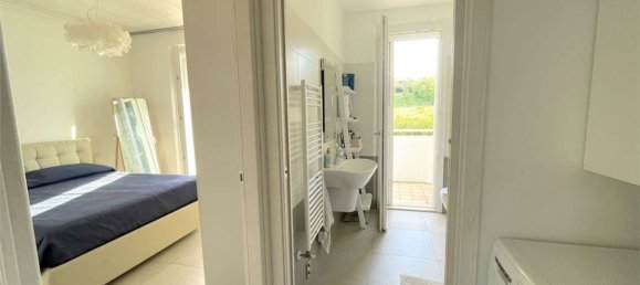 3 Schlafzimmer Wohnung in Senigallia, Italy, Nr. 350742 17