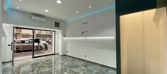 1 room Commercial property in Rome, Italy No. 351660 7