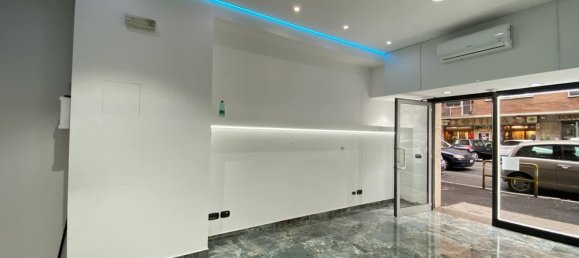 1 room Commercial property in Rome, Italy No. 351660 6