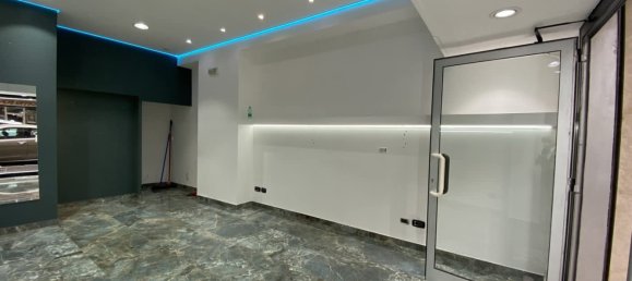 1 room Commercial property in Rome, Italy No. 351660 4