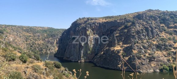  Land in Miranda do Douro, Portugal No. 87987 7