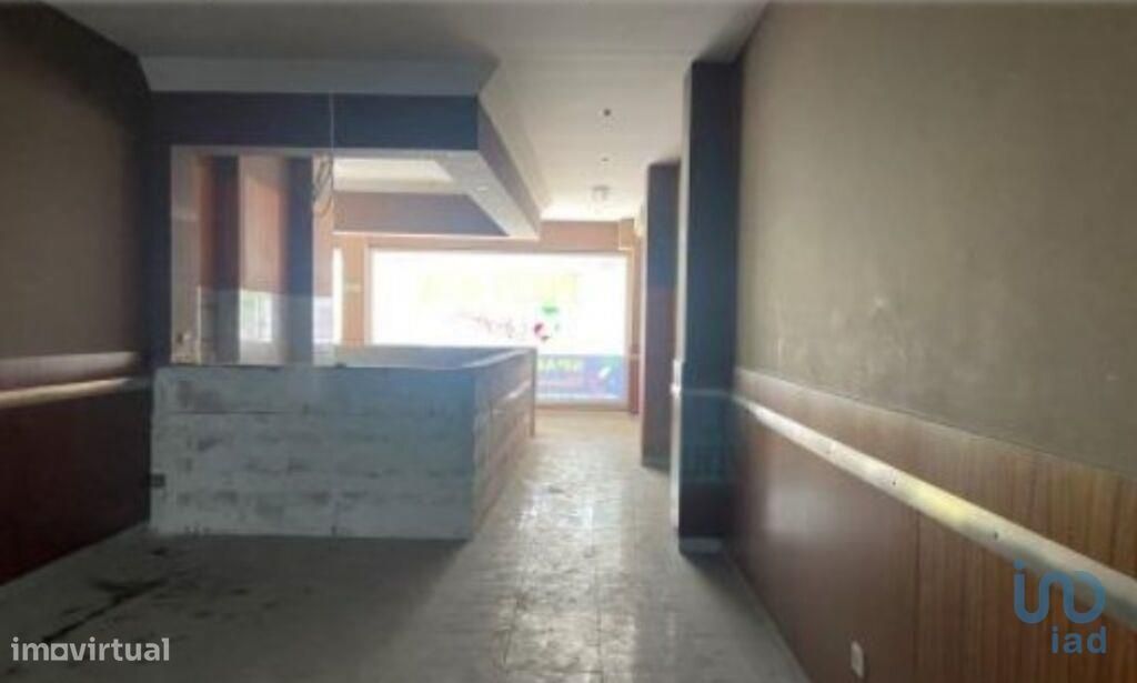 80m² Commercial property in Maia, Portugal No. 254471